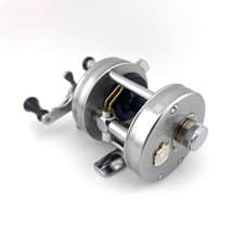 Abu Garcia Ambassadeur C4 Round Baitcasting Reel