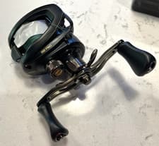 Lew's BB1 Pro Speed Spool Baitcasting Reel