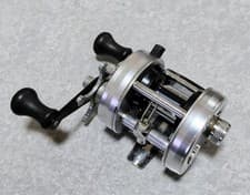 Abu Garcia Ambassadeur 7000 C3 Round Baitcasting Reel