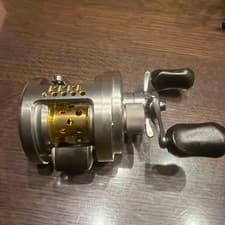 Shimano Calcutta Conquest MD Baitcasting Reel