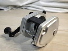 Abu Garcia Ambassadeur 7000 C3 Round Baitcasting Reel