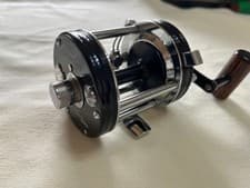 Abu Garcia Ambassadeur 7000 C3 Round Baitcasting Reel
