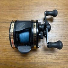 Abu Garcia Ambassadeur 7000 C3 Round Baitcasting Reel