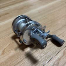 Abu Garcia Ambassadeur C3 Round Baitcasting Reel