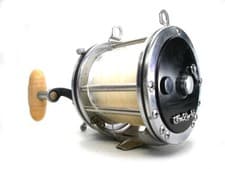 Daiwa SEALINE SLW LEVELWIND Conventional Reel