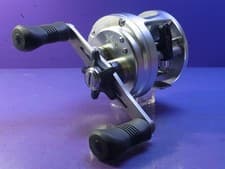 Shimano Calcutta Conquest Baitcasting Reel