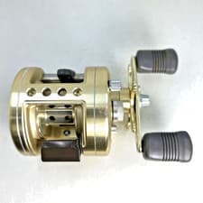 Shimano Calcutta Conquest Baitcasting Reel