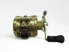 Shimano Calcutta Conquest Baitcasting Reel