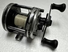 Abu Garcia Ambassadeur 7000 C3 Round Baitcasting Reel